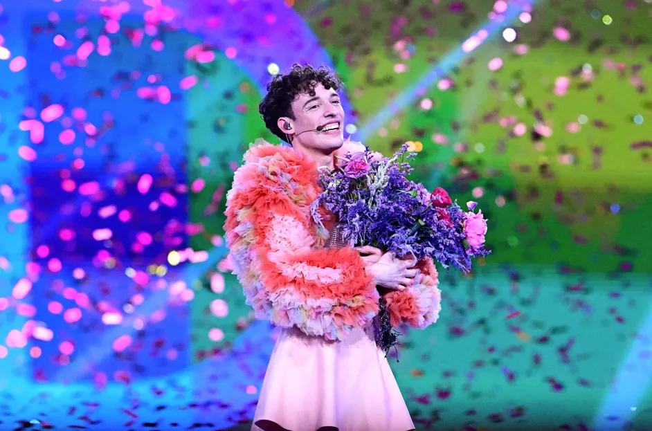 Eurovision 2024, Nemo dalla Svizzera trionfa con "The Code" Angelia